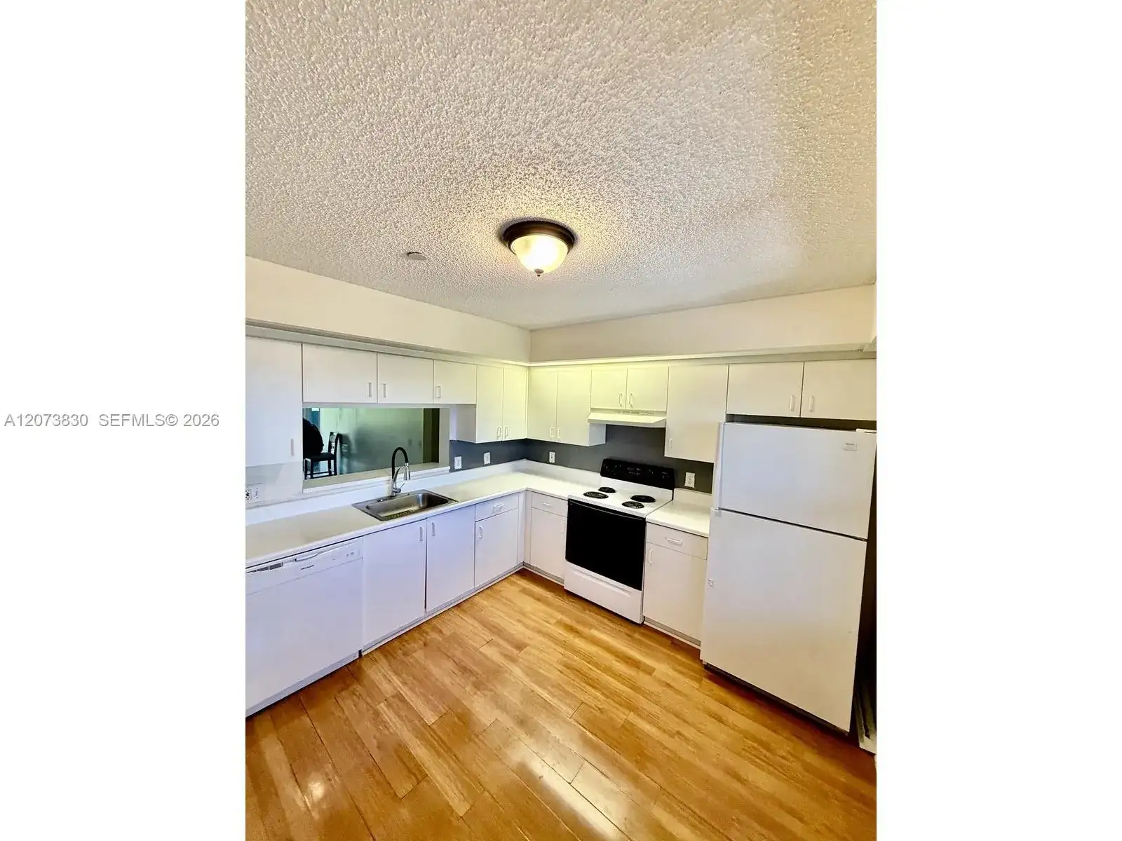571 SW 142nd Ave # 407O, Pembroke Pines FL 33027 photo 2