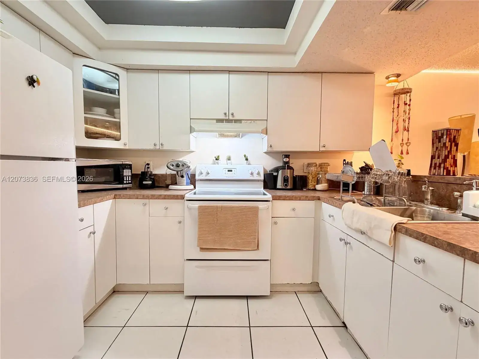 3730 Inverrary Dr # 1G, Lauderhill FL 33319