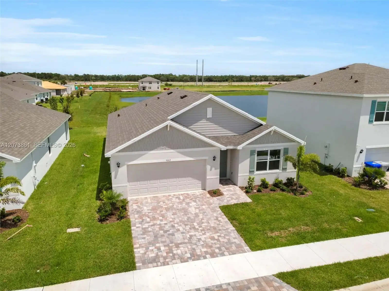 9082 Venetian Sq, Vero Beach FL 32966
