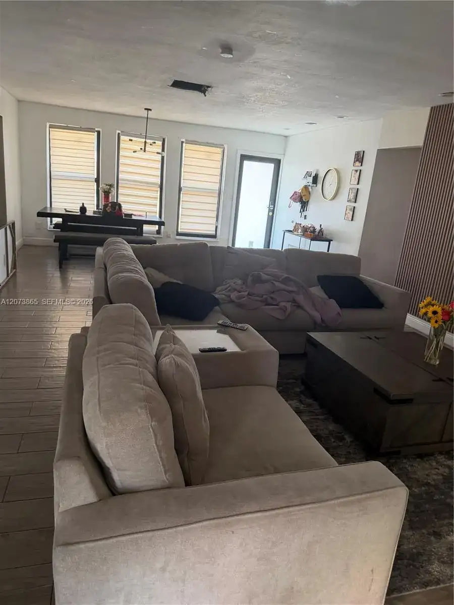 1330 NW 175th St, Miami Gardens FL 33169 photo 3