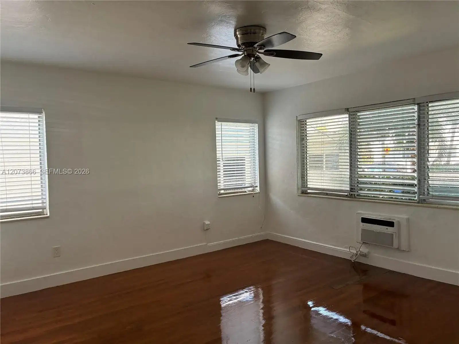 8020 Abbott Ave # 4, Miami Beach FL 33141 photo 2