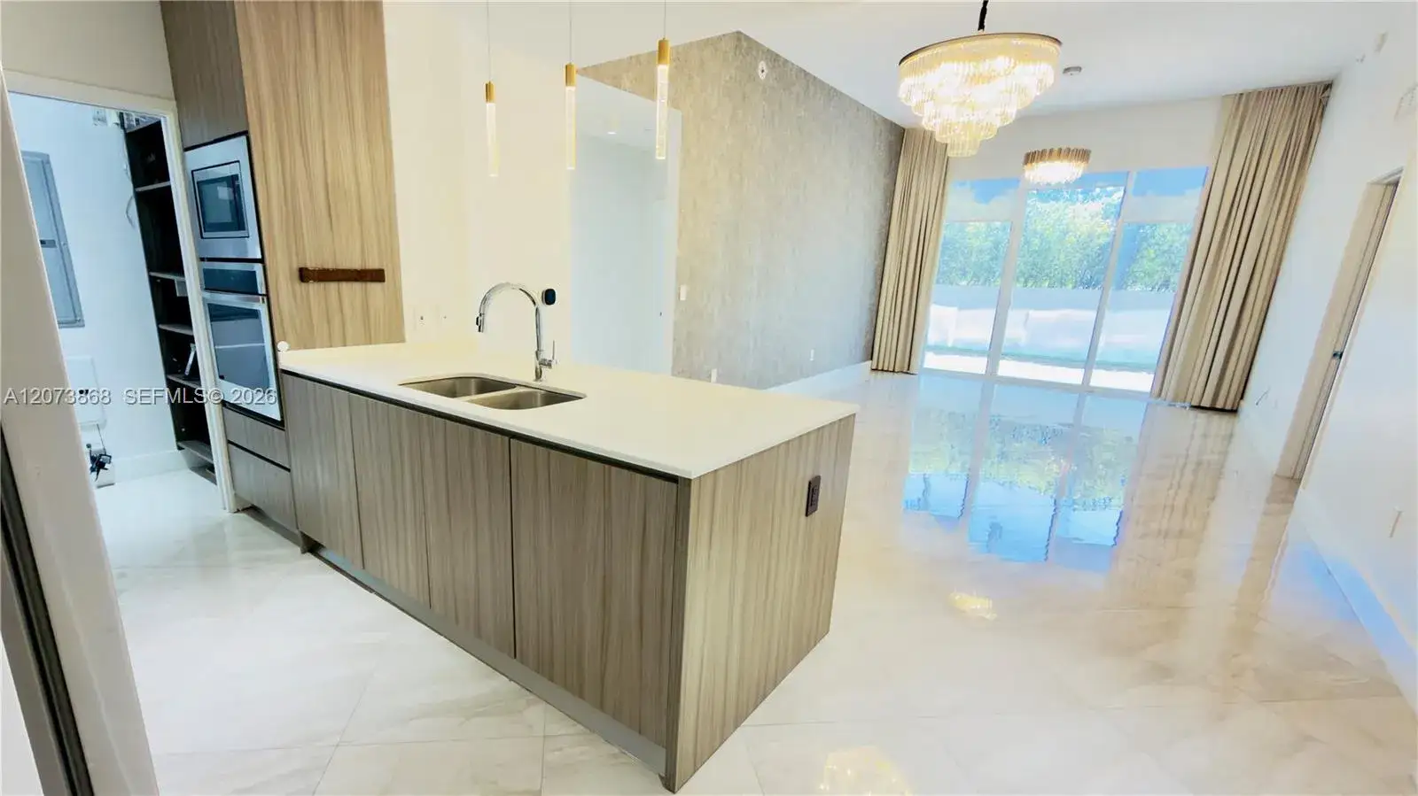 600 NE 27th St # 604, Miami FL 33137