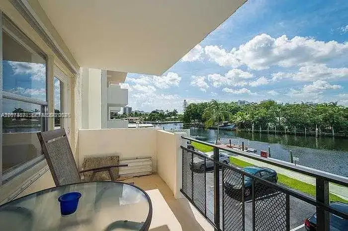 401 Golden Isles Dr # 211, Hallandale Beach FL 33009 photo 2