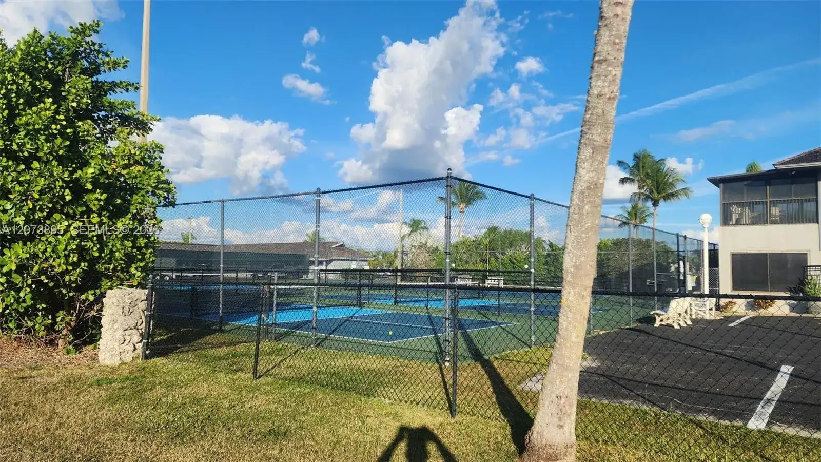 150 Smallwood Dr # 6, Other City - In The State Of Florida FL 34138 photo 2