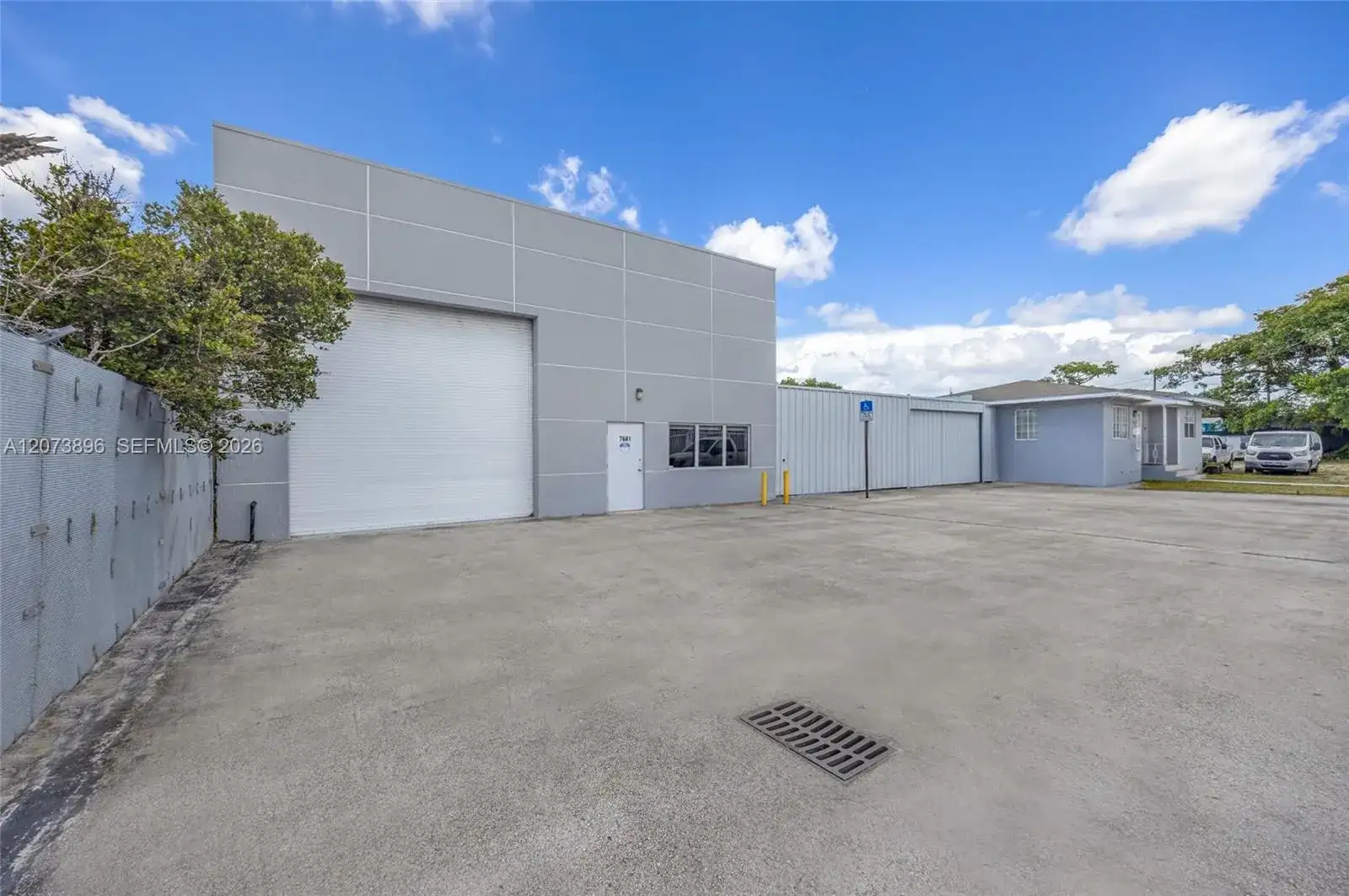 7601 NW 6th Ct, Miami FL 33150 photo 3