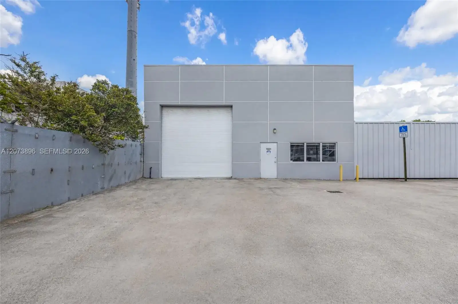 7601 NW 6th Ct, Miami FL 33150 photo 4