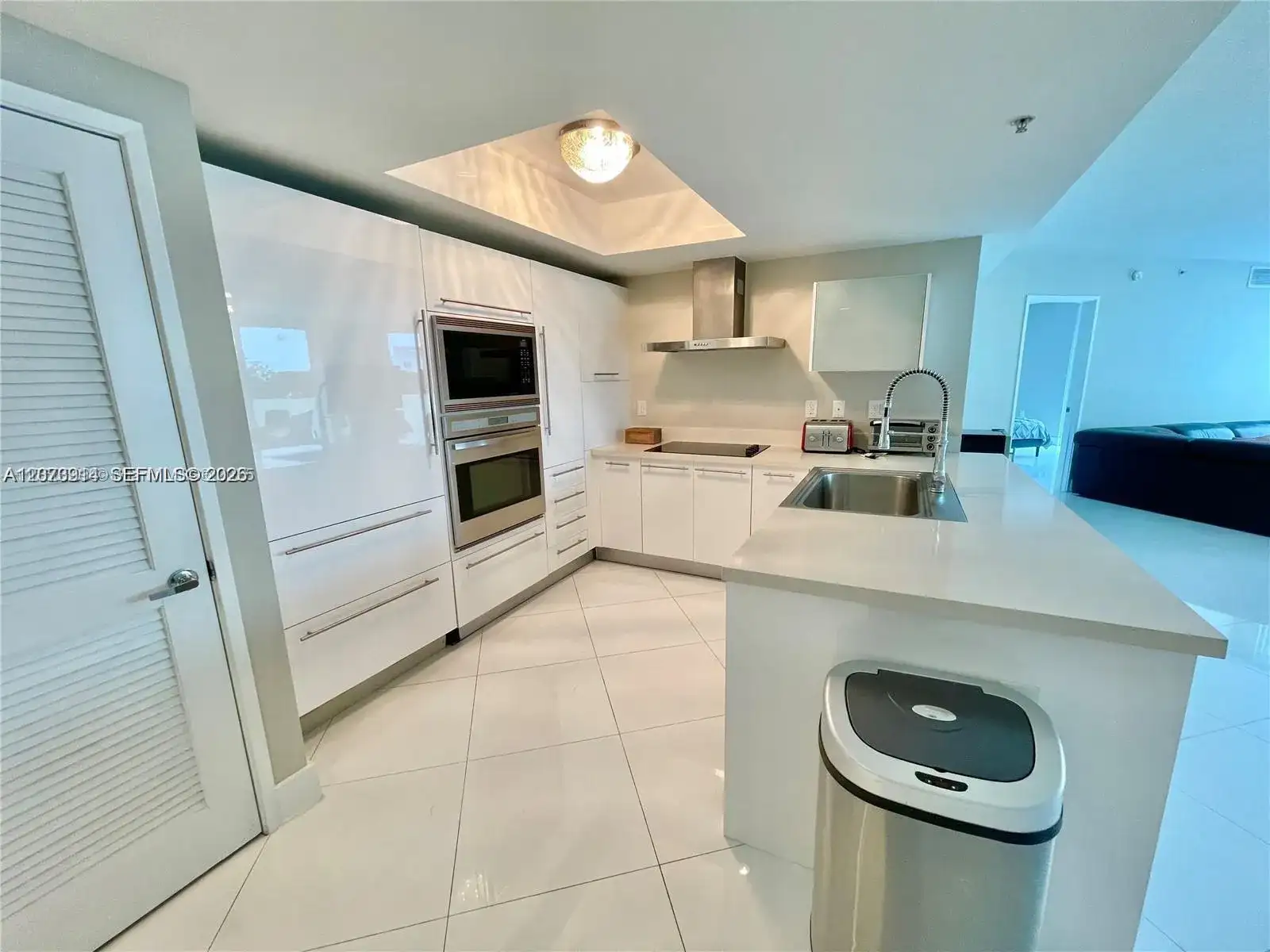 150 Sunny Isles Blvd # 501, Sunny Isles Beach FL 33160 photo 5