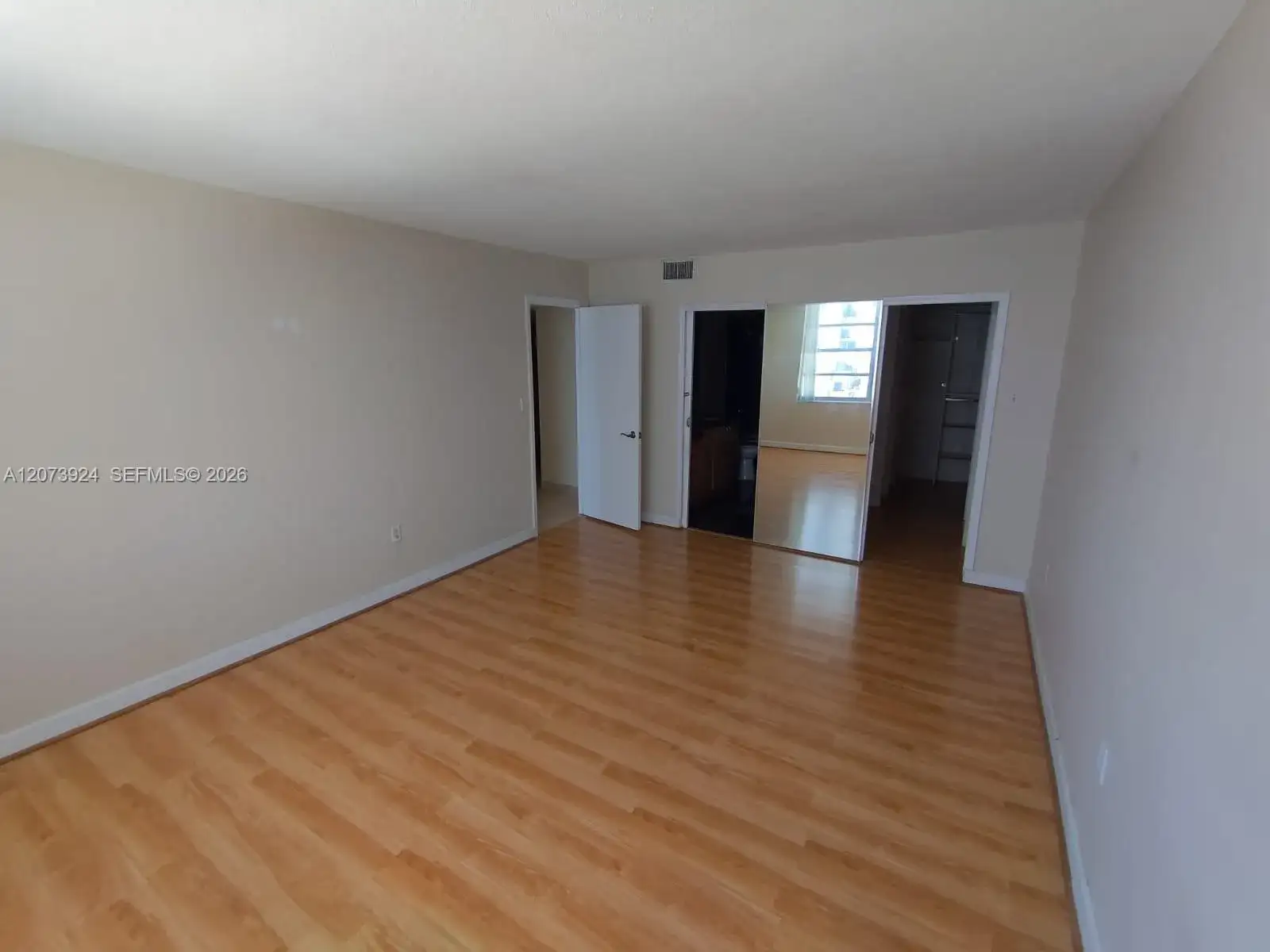 2780 NE 183rd St # 1402, Aventura FL 33160 photo 2