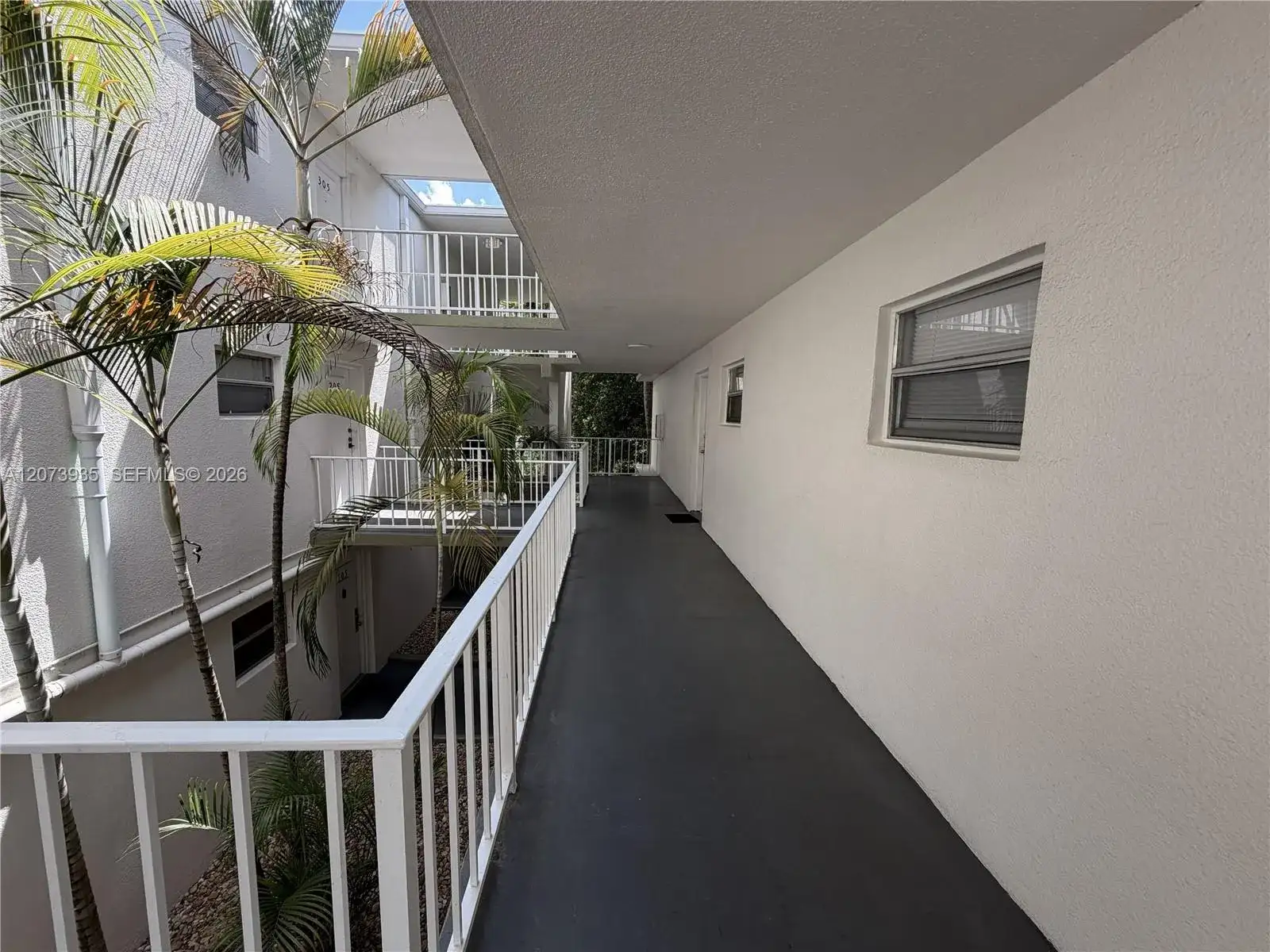 4205 N University Dr # 202, Sunrise FL 33351 photo 2
