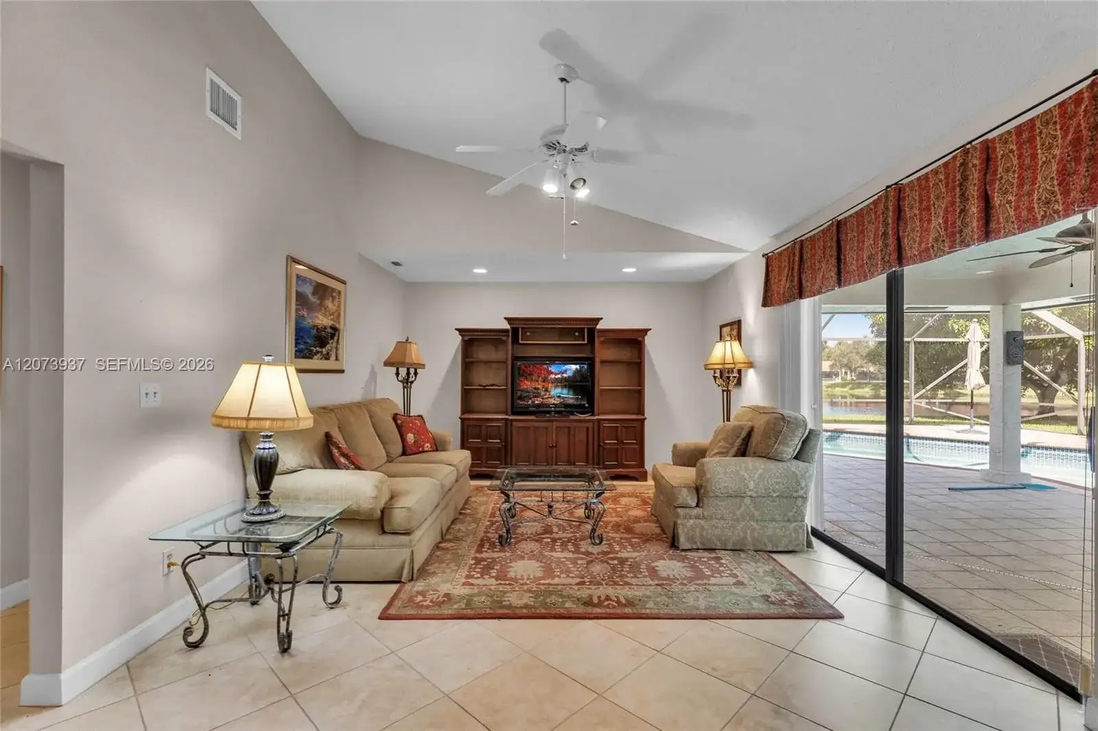 2140 SW 97th Ln, Davie FL 33324 photo 3