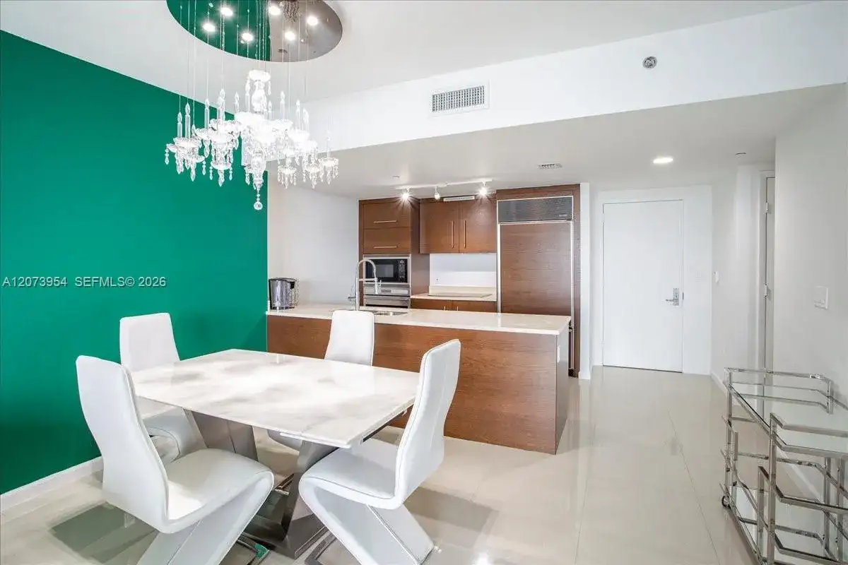 465 Brickell Ave # 4306, Miami FL 33131 photo 2