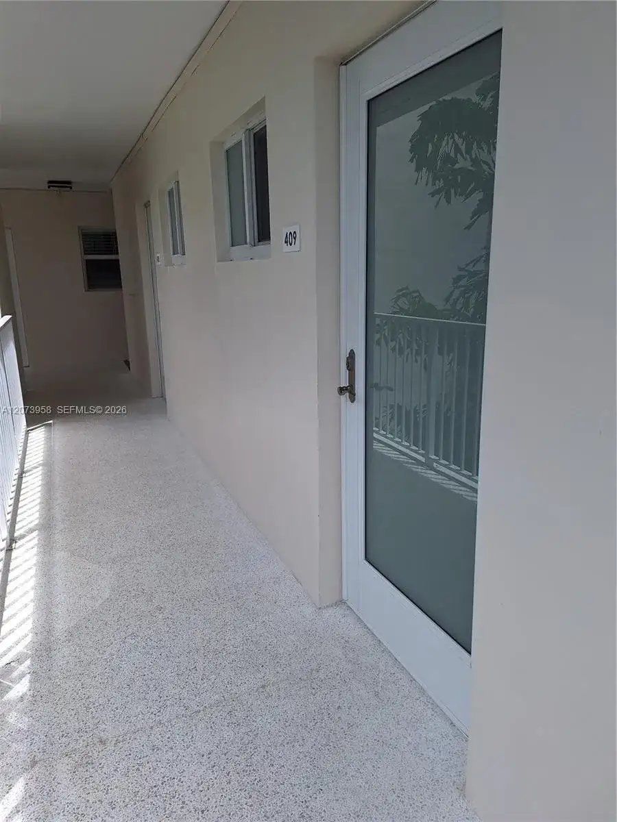 1420 Pennsylvania Ave # 409, Miami Beach FL 33139 photo 3