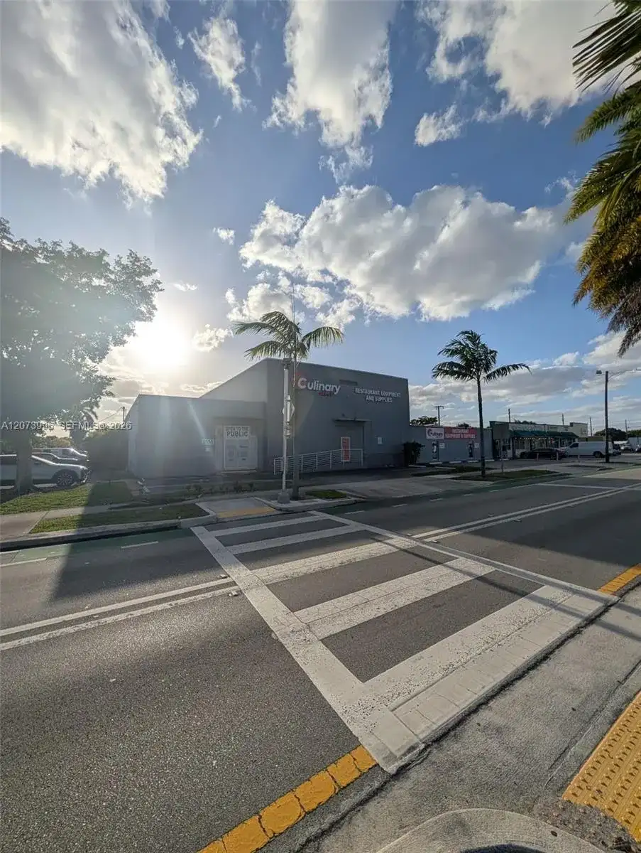 3555 N Andrews Ave, Oakland Park FL 33309 photo 4