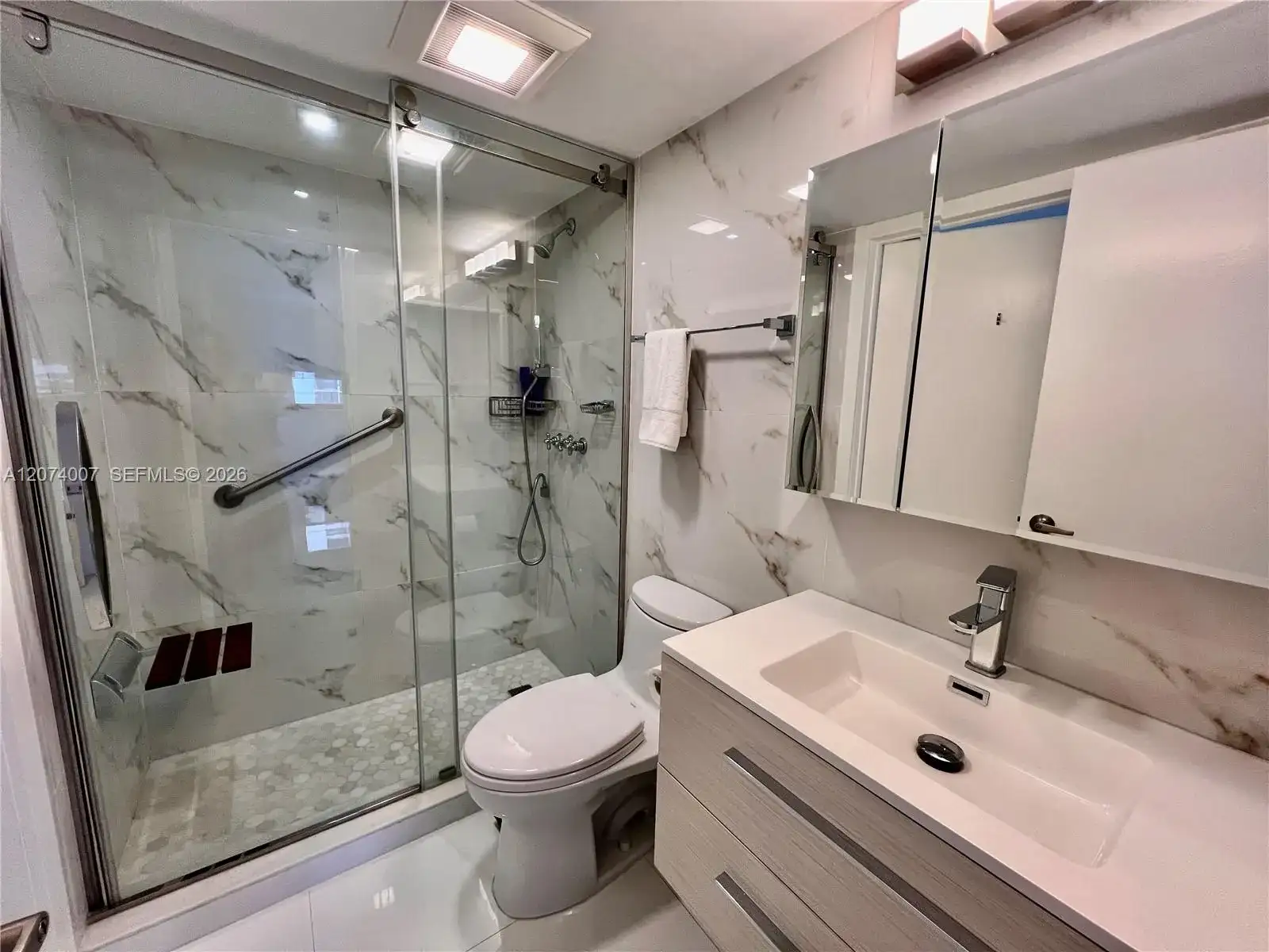 540 Brickell Key Dr # 919, Miami FL 33131 photo 5