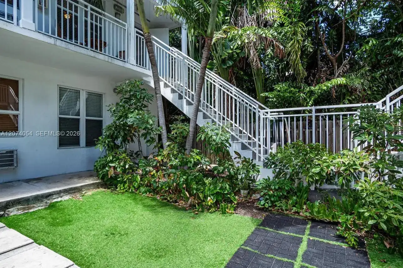 1419 West Ave # 201, Miami Beach FL 33139 photo 2