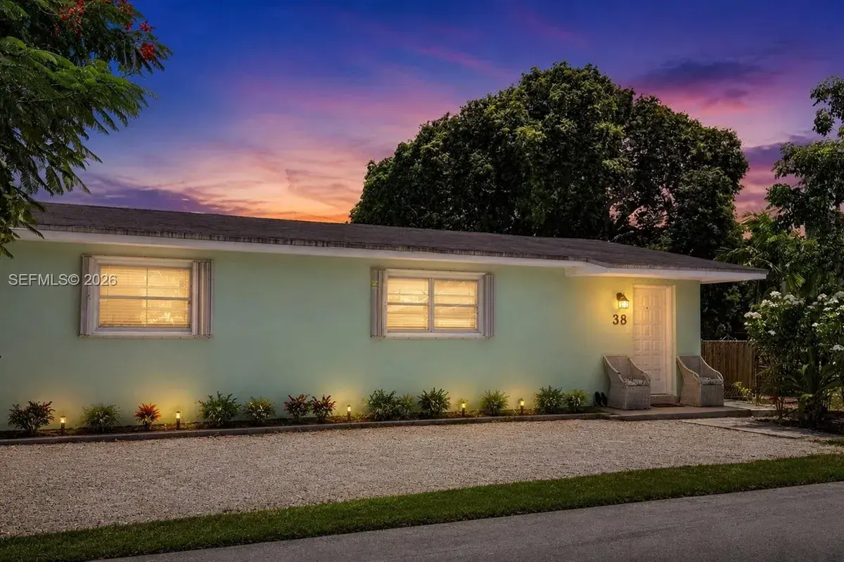 38 Silver Springs Dr, Key Largo FL 33037