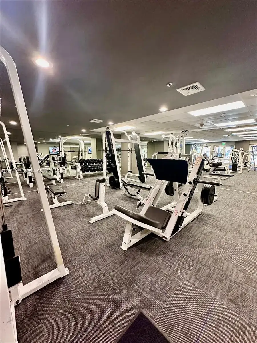 185 SE 14th Ter # 2206, Miami FL 33131 photo 4