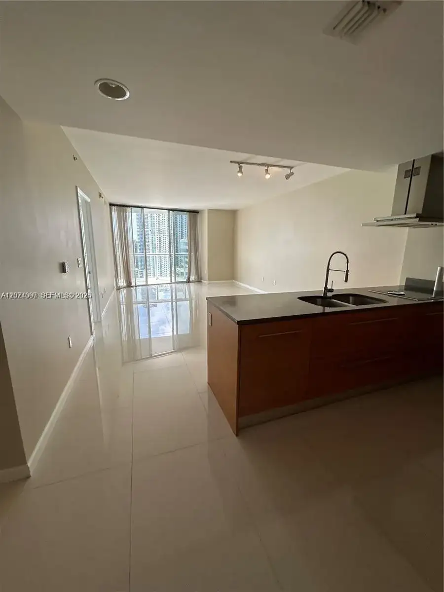 495 Brickell Ave # 3609, Miami FL 33131 photo 4