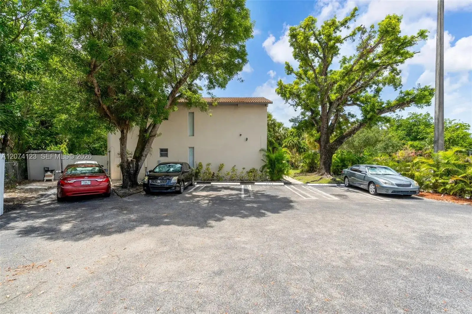 3711 Riverside Dr, Coral Springs FL 33065 photo 4