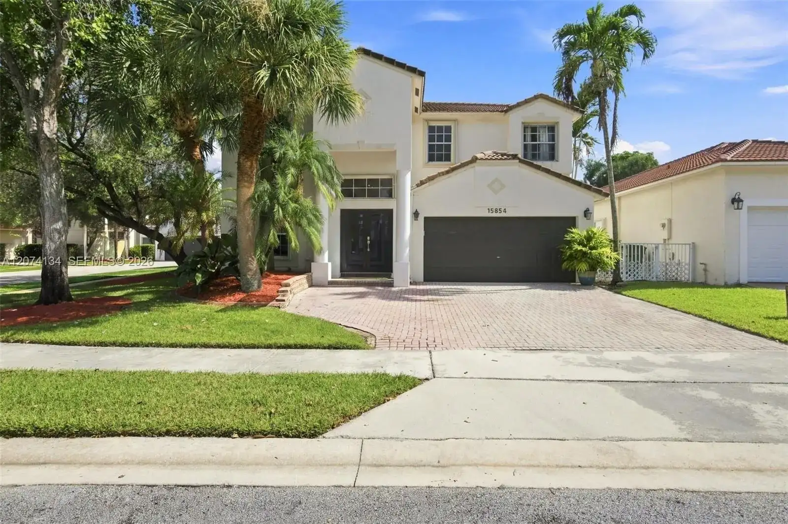 15854 SW 14th Ct, Pembroke Pines FL 33027 photo 2