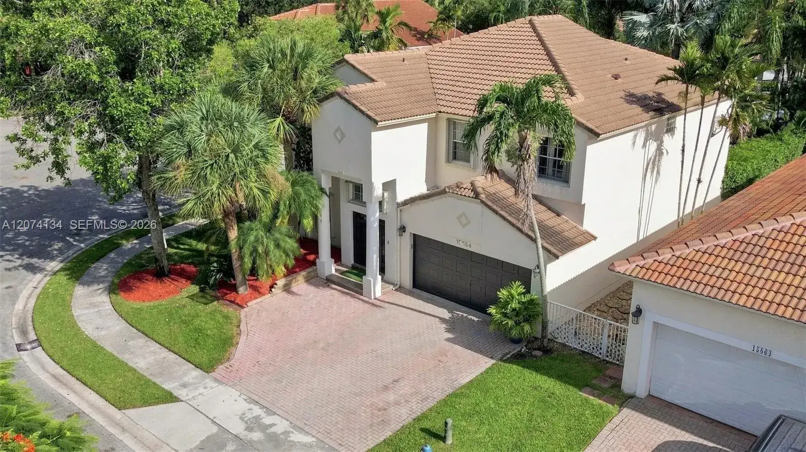 15854 SW 14th Ct, Pembroke Pines FL 33027 photo 3