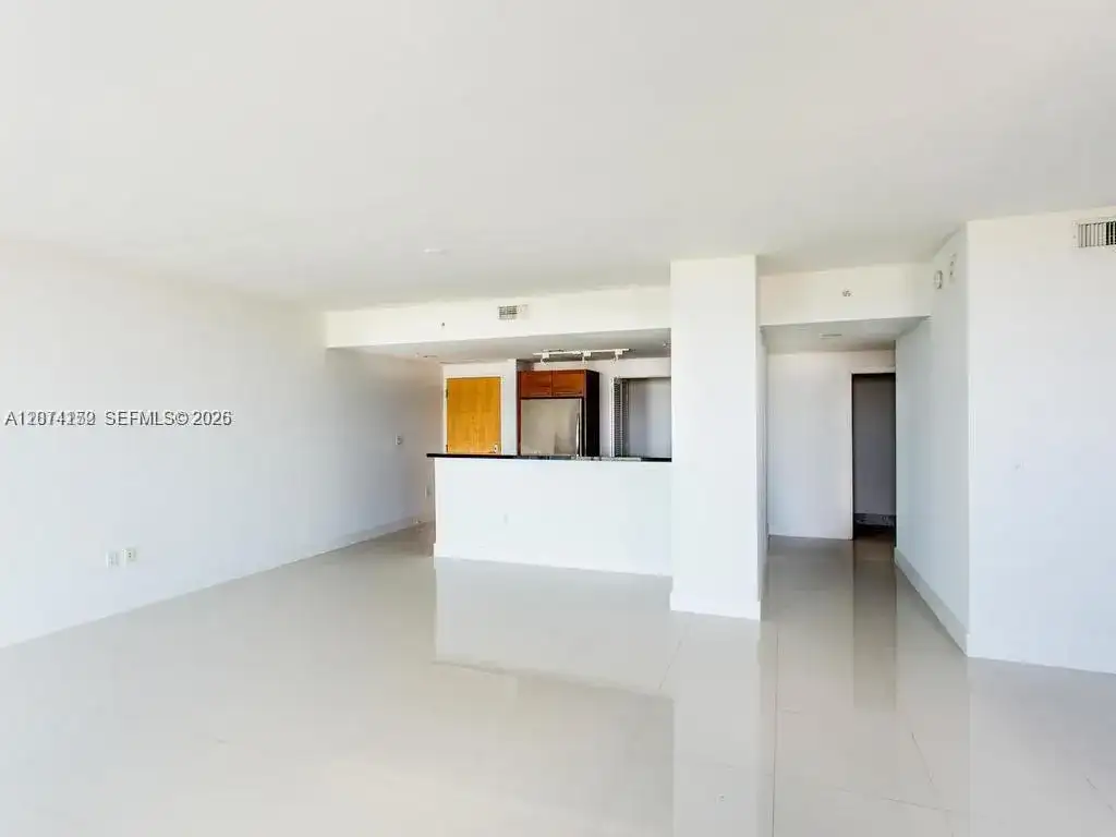 244 Biscayne Blvd # 1002, Miami FL 33132 photo 4