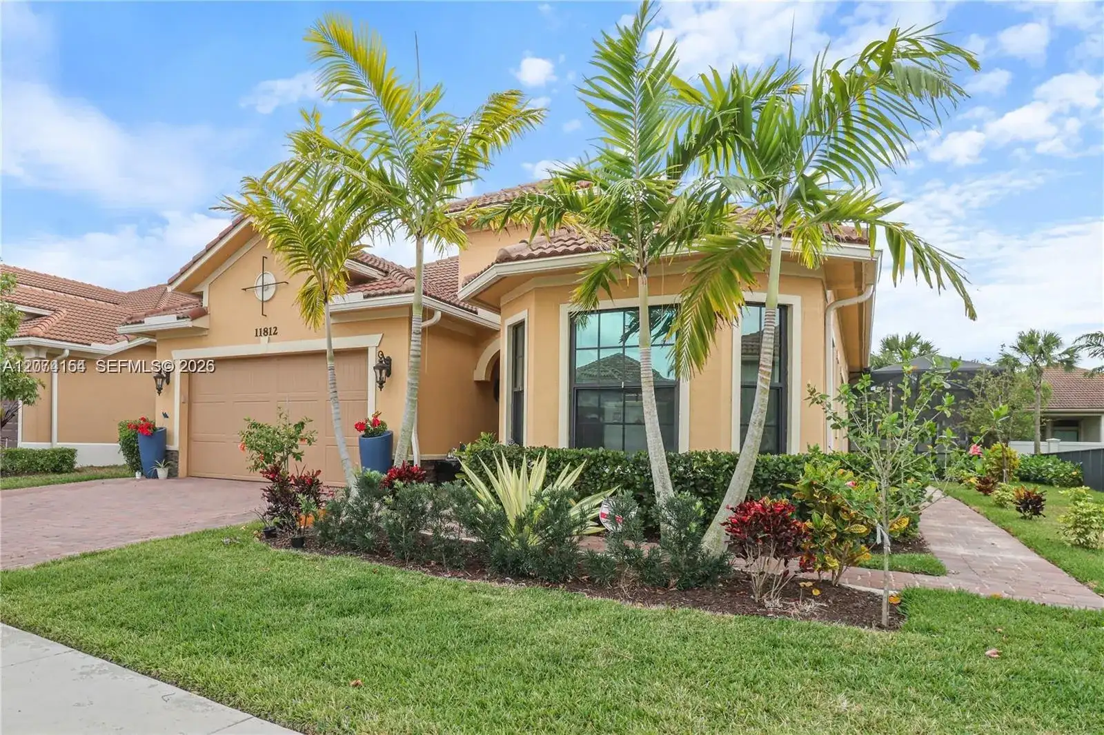 11812 S Cantal Cir S, Parkland FL 33076 photo 2