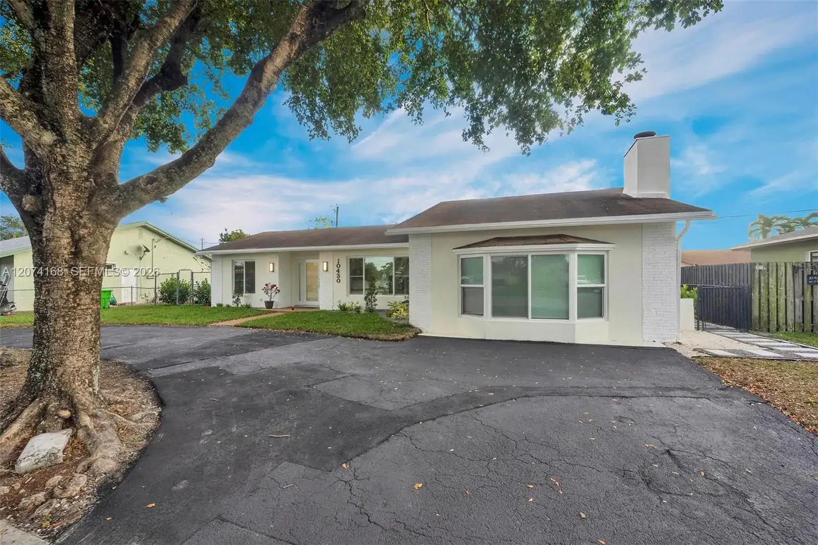 10430 Sunset Strip, Sunrise FL 33322 photo 3