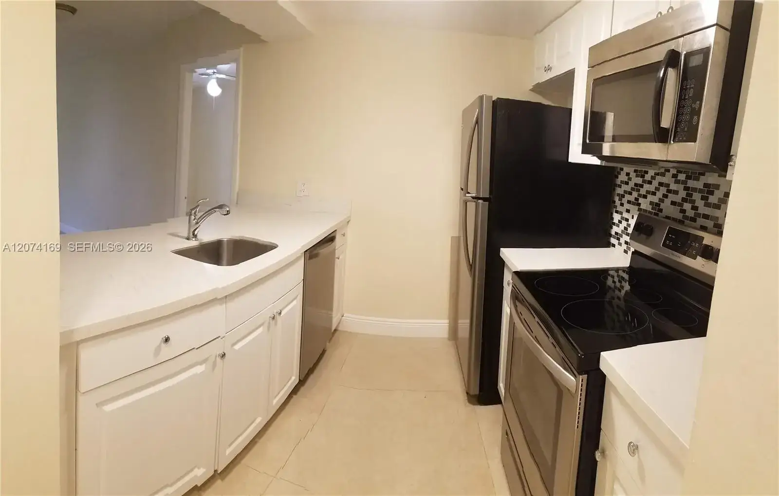 8100 Geneva Ct # 438, Doral FL 33166