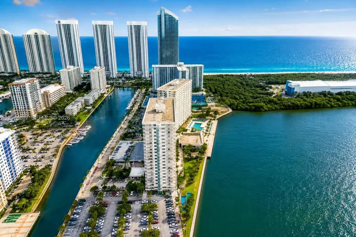 300 Bayview Dr # 807, Sunny Isles Beach FL 33160