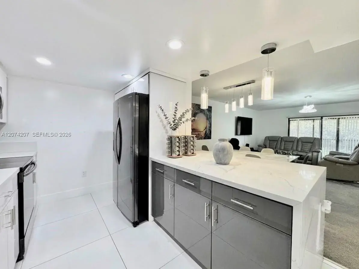 3432 NW 86th Way # 201, Sunrise FL 33351