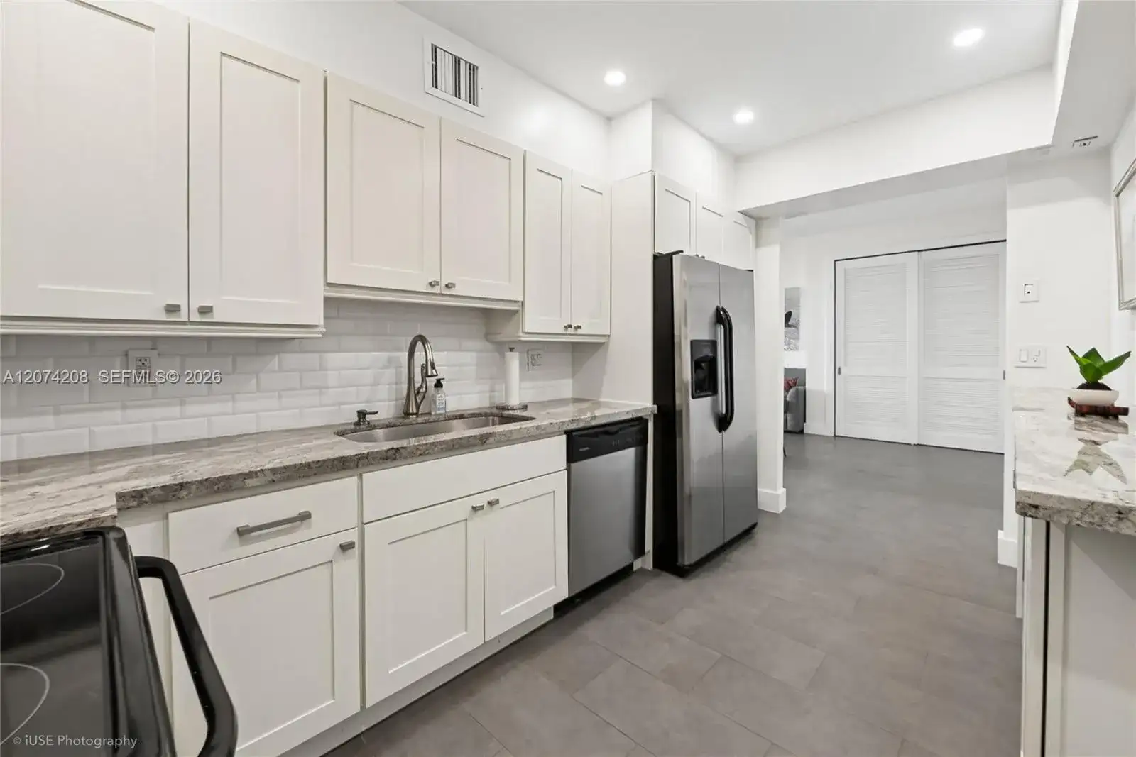 90 Edgewater Dr, Coral Gables FL 33133 photo 5