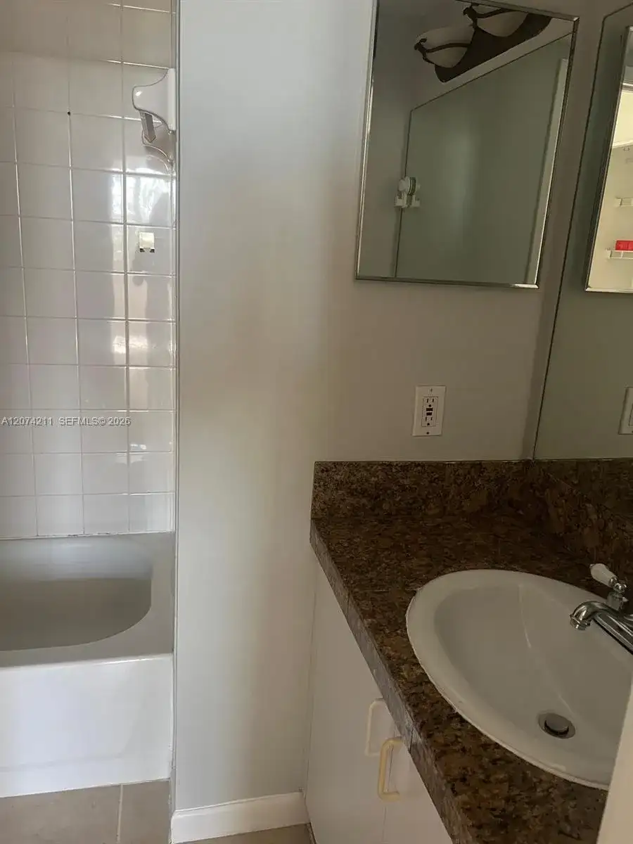 19601 E Country Club Dr # 7603, Aventura FL 33180 photo 5