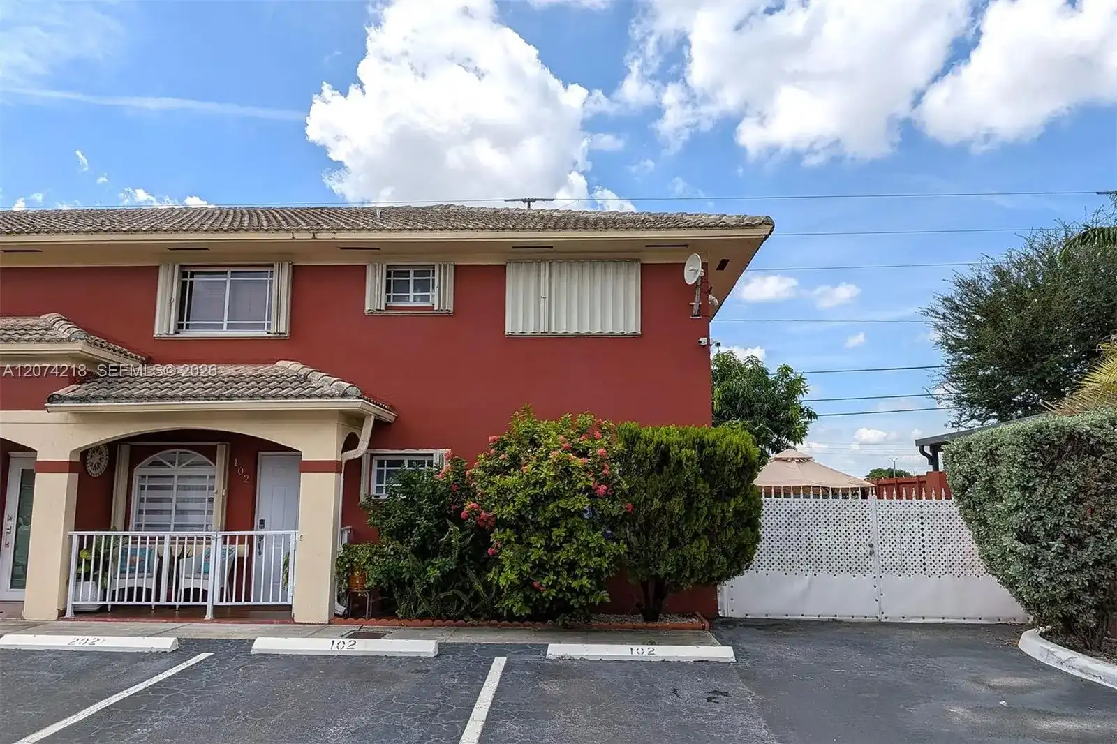 11005 W Okeechobee Rd # 102, Hialeah Gardens FL 33018