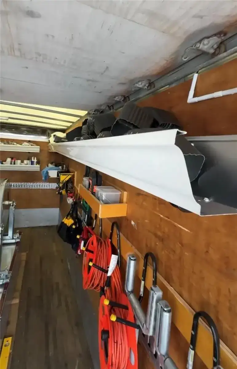 INSTALLER/KITCHEN/DOORS/GUTTER BUSINESS, Miami FL 33186 photo 4