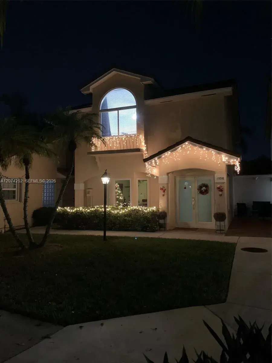 15316 SW 111th St, Miami FL 33196