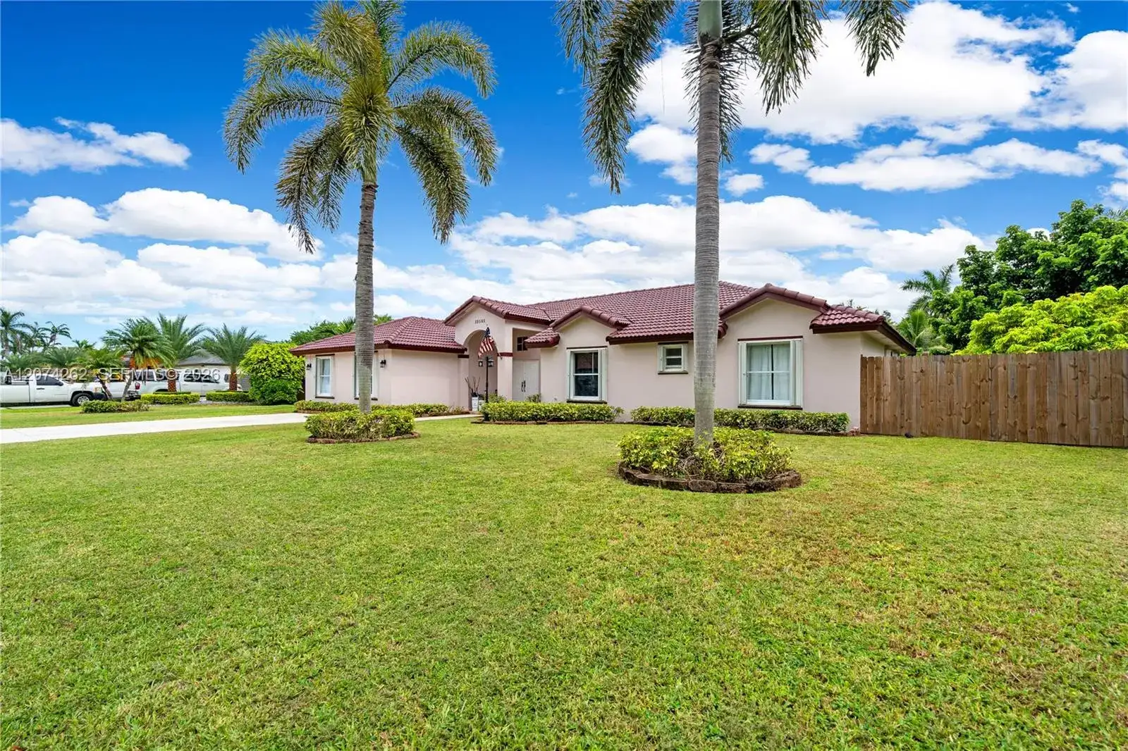 28565 SW 158th Ct, Homestead FL 33033 photo 2