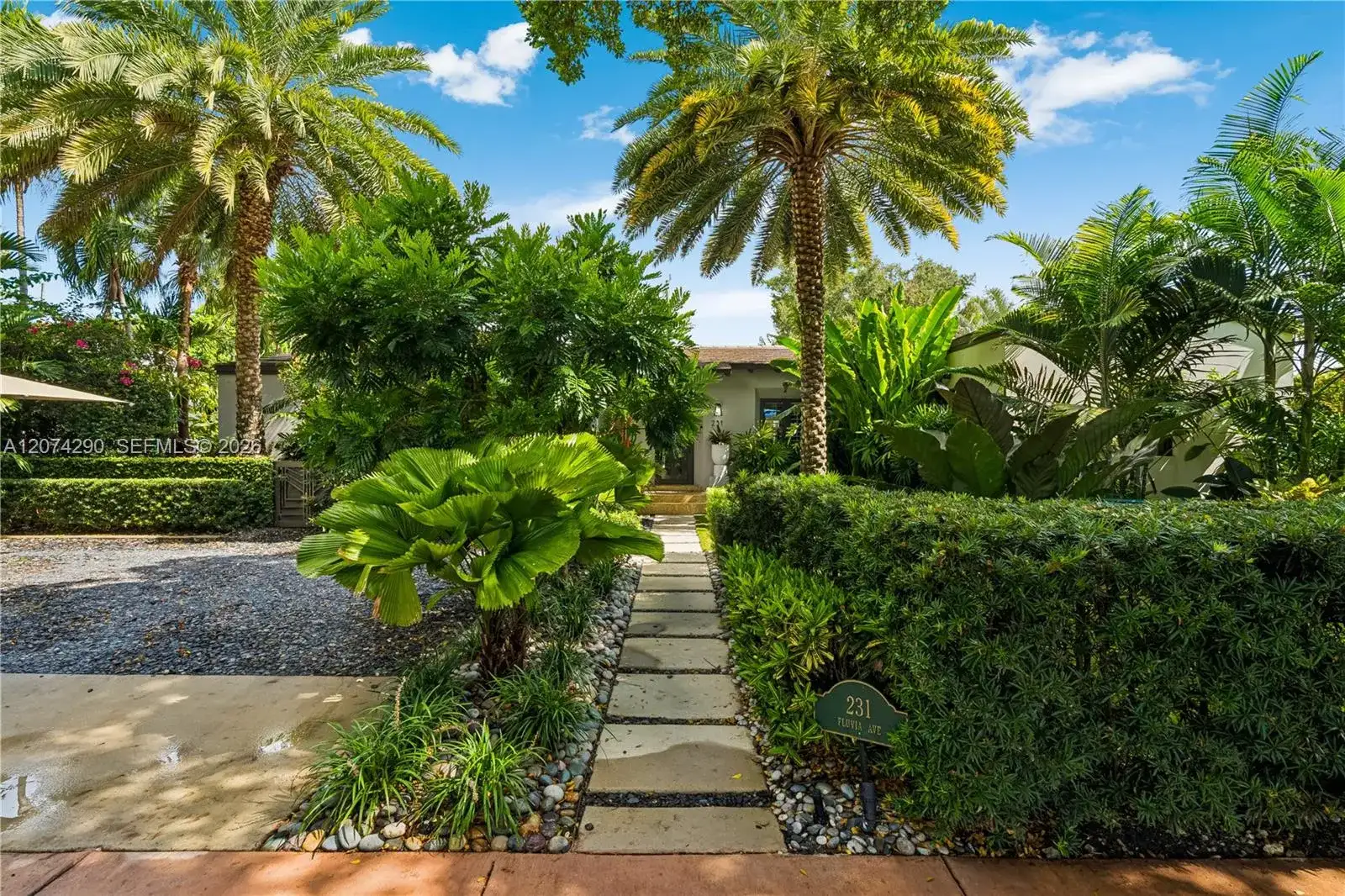 231 Fluvia Ave, Coral Gables FL 33134 photo 4