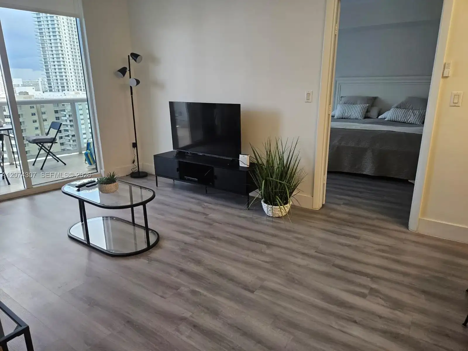 1850 S Ocean Dr # 1409, Hallandale Beach FL 33009 photo 4