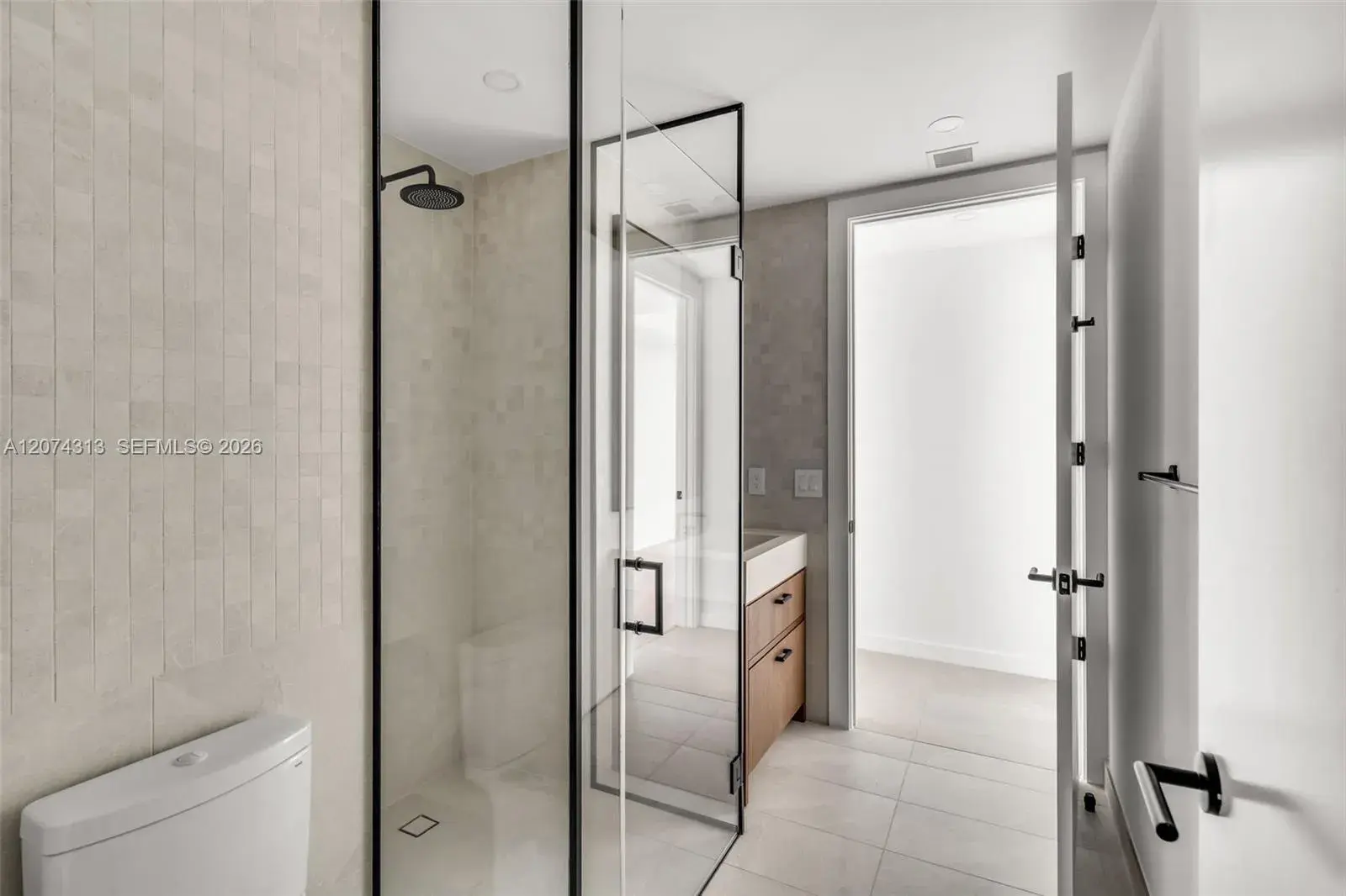 2200 Brickell ave # 416, Miami FL 33129