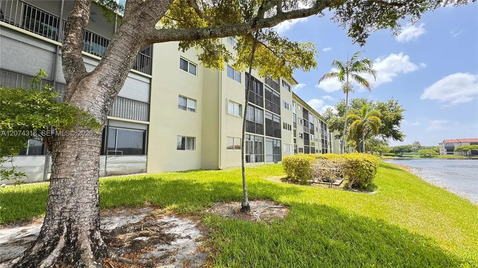 1400 SW 131st Way # 305Q, Pembroke Pines FL 33027 photo 2