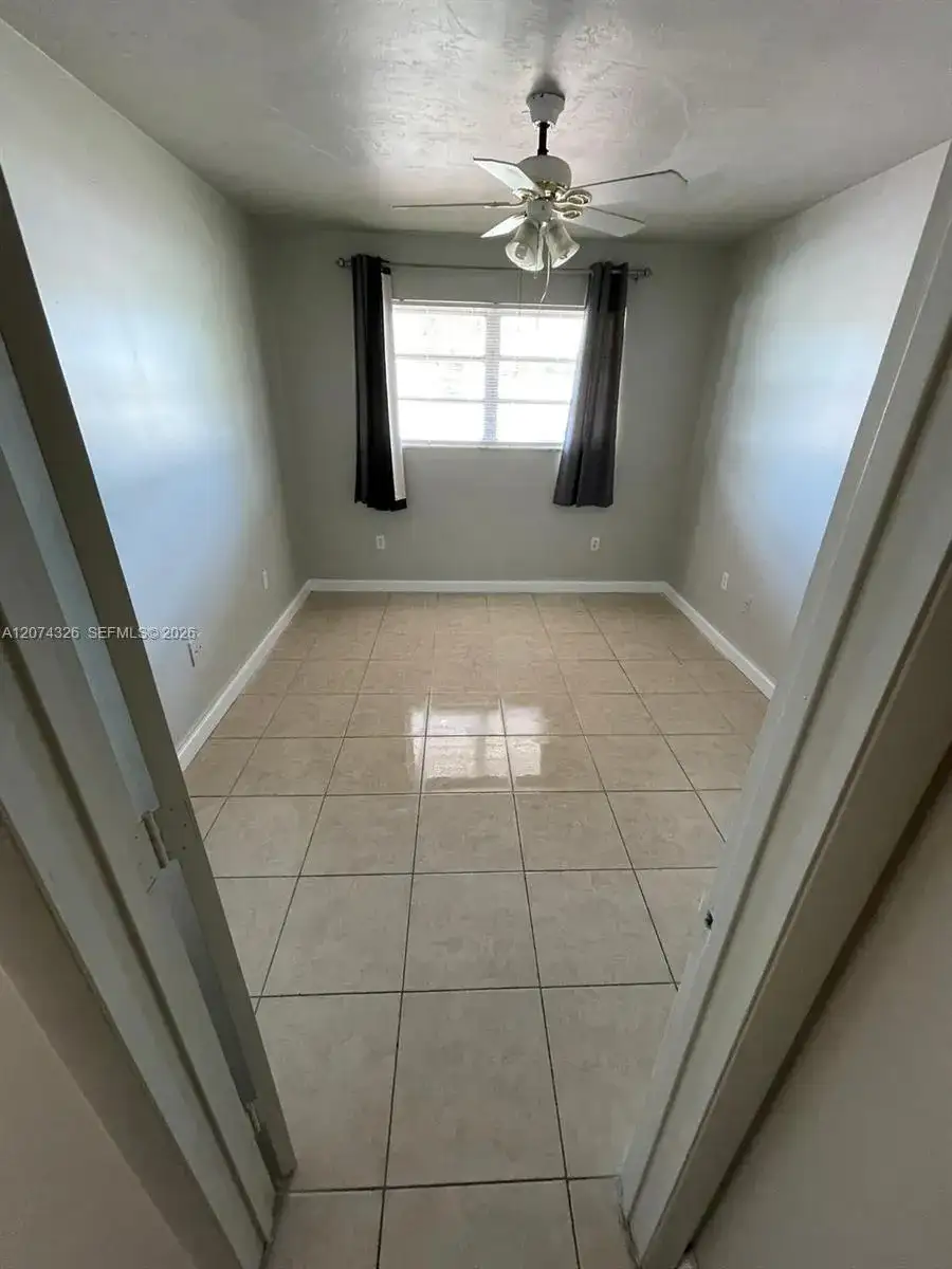 1567 NW 60th Ave # G, Sunrise FL 33313 photo 3