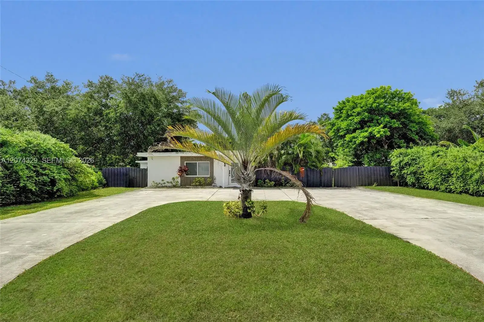 6104 SW 33rd St, Miramar FL 33023 photo 4