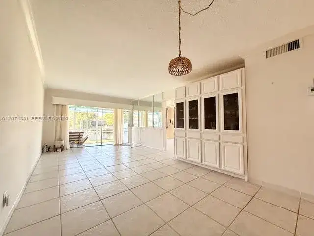 455 Paradise Isle Blvd # 109, Hallandale Beach FL 33009 photo 4