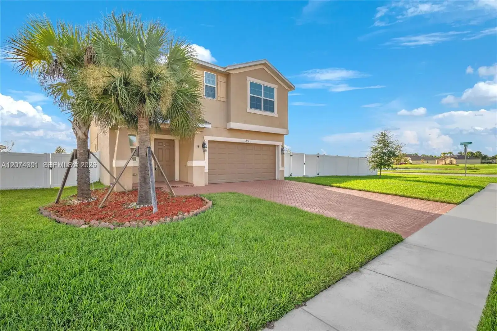 831 Bent Creek Dr, Fort Pierce FL 34947 photo 3