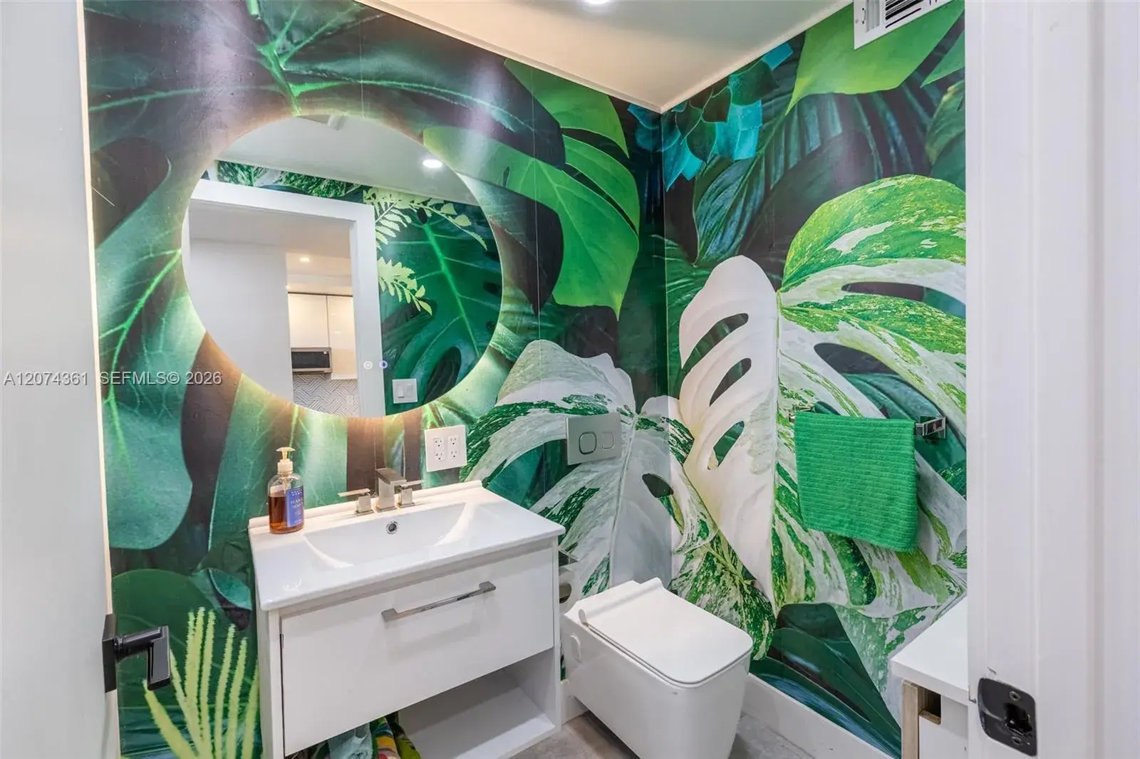 2903 N Miami Beach Blvd # 1003, North Miami Beach FL 33160