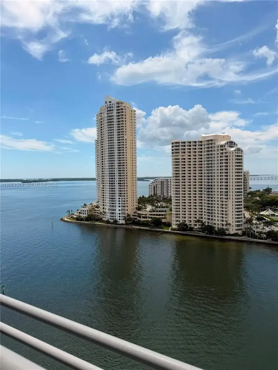 335 S Biscayne Blvd # 2003, Miami FL 33131