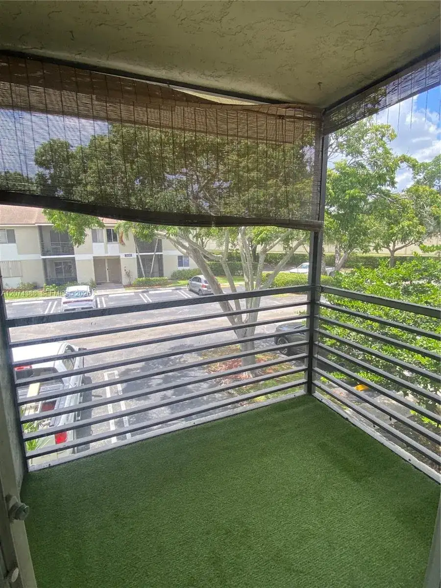 507 Gardens # 203, Pompano Beach FL 33069 photo 3