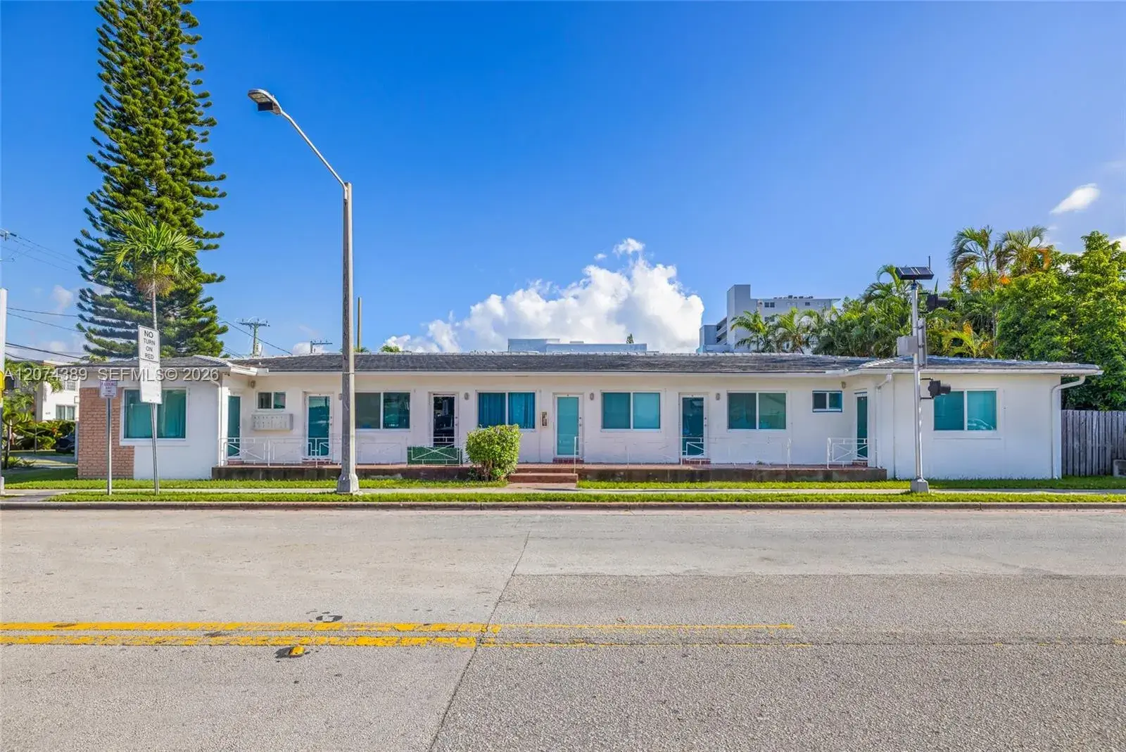 625 75th St, Miami Beach FL 33141