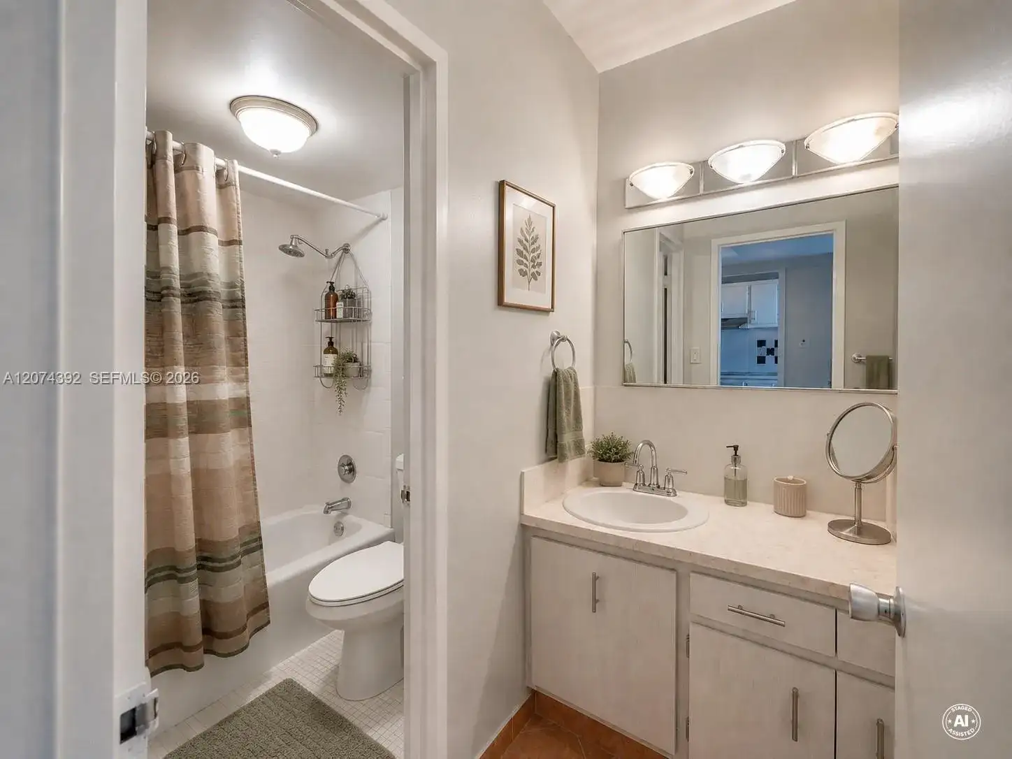 100 Lincoln Rd # 631, Miami Beach FL 33139 photo 4